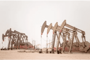 Dầu vọt hơn 3% nhờ số liệu lọc dầu khả quan của Trung Quốc