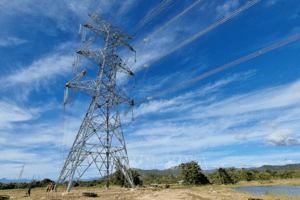 Căng thẳng đưa điện ra Bắc: Lính truyền tải sẵn sàng cho mọi tình huống