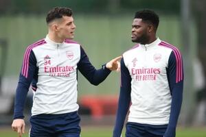 Arsenal chia tay cả Thomas Partey và Granit Xhaka