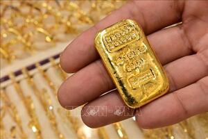 Giá vàng thế giới ghi nhận tuần giảm mạnh nhất trong hơn 4 tháng