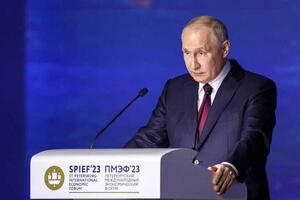 Tổng thống Putin tuyên bố Nga có nhiều vũ khí hạt nhân hơn cả khối NATO