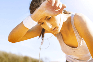 3 triệu chứng của ung thư có thể trở nên nặng hơn vào mùa hè