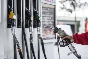 Các nước giúp Nga "né" lệnh cấm vận dầu diesel như thế nào?