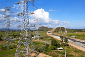 Đẩy nhanh tiến độ các dự án nguồn điện và truyền tải