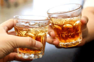 2 loại đồ uống hại gan bậc nhất nhưng nhiều người vẫn ‘vô tư’ dùng