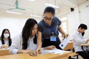 Hai thủ khoa toàn quốc đạt 29,8 điểm đến từ Thanh Hoá, TP.HCM