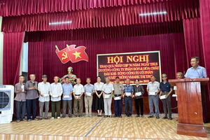 Công ty Cổ phần truyền thông Vmark tri ân các gia đình chính sách, thương bệnh binh xã Đông Tân, tỉnh Thái Bình