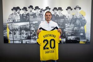 Marcel Sabitzer chính thức gia nhập Dortmund