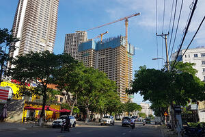Đà Nẵng: Bảo đảm an toàn công trình xây dựng cao tầng trong mùa mưa bão 2023