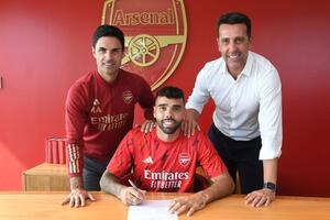 David Raya chính thức gia nhập Arsenal