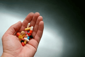 Đang uống thuốc tuyệt đối không được ăn những thực phẩm này kẻo nguy hiểm