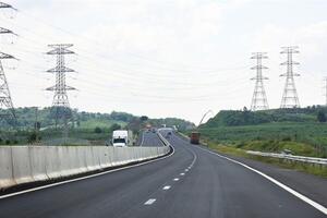 Xe tuyến cố định được hoạt động trên cao tốc mới