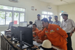 Đóng điện công trình treo dây mạch 2 đường dây 220 kV Dốc Sỏi – Quảng Ngãi