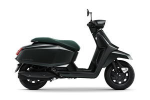 Xe tay ga 300 phân khối, đẹp mê ly, phanh ABS 2 kênh, giá hơn 100 triệu đồng