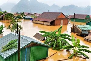 Mưa lũ, sạt lở đất miền Trung: Ngành Công Thương chủ động ứng phó