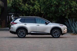 Đối thủ của Mazda CX-5 ra mắt với thiết kế ấn tượng, công suất 201 mã lực
