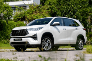 Thời buổi ô tô giảm giá như mưa, vẫn có 1 mẫu xe Toyota bán ‘bia kèm lạc’ 30-50 triệu đồng