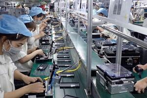Hết tháng 9, mặt hàng nào cán mốc kim ngạch xuất nhập khẩu 100 tỷ USD?