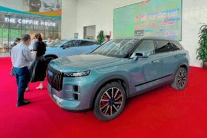 Loạt ôtô của Chery bất ngờ lộ diện ‘không che’ tại Việt Nam