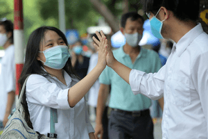 Bản tin 30/10: Năm học 2023-2024, nhiều địa phương miễn 100% học phí