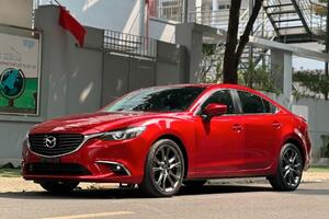 Sau 4 năm lăn bánh, Mazda6 cũ xuống giá choáng váng