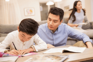Giáo viên 30 năm trong nghề nói thẳng: 90% học sinh lớn lên thành công đều được nuôi dạy bởi 4 kiểu cha mẹ này