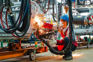 Kinh tế Việt Nam: Vượt thách thức, nắm bắt cơ hội