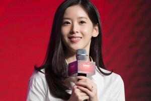 "Hot girl trà sữa" một thời bị "team qua đường" bắt gặp, diện mạo hiện tại khiến nhiều người cảm thán: Quá đáng tiếc!