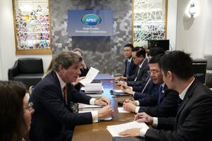 Bộ trưởng Nguyễn Hồng Diên làm việc với Thứ trưởng Ngoại giao Hoa Kỳ Jose Fernandez