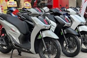 Giá xe SH hôm nay ngày 20/11/2023: Xe SH 160i 2024 giảm sâu