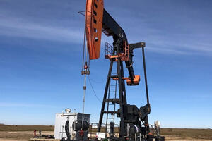 Giá dầu vẫn giảm sâu bất chấp quyết định hạ mạnh sản lượng của OPEC+