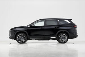 SUV lớn hơn Hyundai Santa Fe, công suất 427 mã lực, ‘uống xăng như ngửi’, giá rẻ bất ngờ