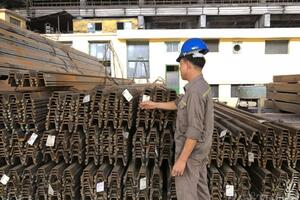 Điểm tin kinh tế - thị trường ngày 20/12/2023: Giá thép tiếp tục tăng