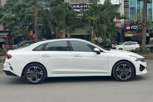 Kia K5 ‘siêu lướt’ vừa lăn bánh hơn 1 năm đã rao bán với giá sốc