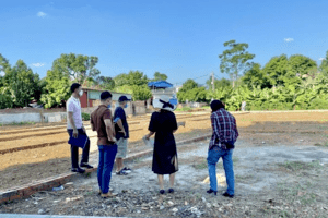 Thị trường bất động sản diễn biến trái chiều những tháng cuối năm