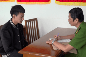Bắt hai đối tượng giả danh công an, viện kiểm sát để lừa đảo