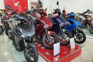 Giá Honda Air Blade 'thủng đáy' tại đại lý, chỉ còn từ 38 triệu đồng