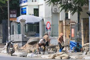 Từ ngày 16/1/2024 Hà Nội tạm dừng thi công vỉa hè và đào đường