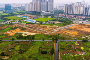 Giá bất động sản tăng cao, chủ đầu tư lật kèo trả tiền, giữ lại đất