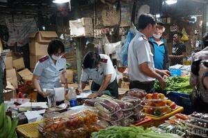 TP Hồ Chí Minh: Nhiều mặt hàng được “chỉ tên” kiểm tra an toàn thực phẩm trước Tết Nguyên đán 2024