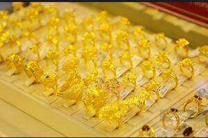 Điểm tin kinh tế - thị trường ngày 13/1/2024: Giá vàng tiếp đà tăng mạnh; giá cà phê phá đỉnh