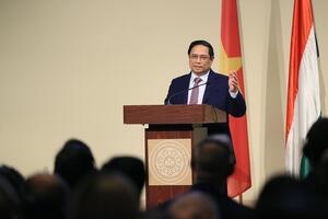 Thủ tướng thăm và làm việc tại Đại học Hành chính công Quốc gia Hungary