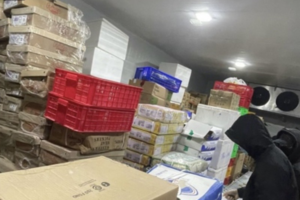 Phát hiện kho đông lạnh chứa gần 2.200kg thực phẩm không rõ nguồn gốc