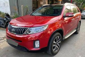 Kia Sorento lăn bánh 4 năm chào bán với giá chỉ ngang Hyundai Creta