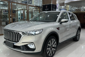 Lô Hongqi HS5 đầu tiên về Việt Nam: Nhiều option cao cấp, chỉ chờ giá cạnh tranh Santa Fe