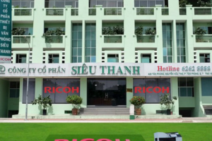 DN từng bán máy photocopy, ô tô... "lột xác" sang mảng BĐS, bán hạt điều: Cổ phiếu giảm hơn 40% sau một tháng, báo lãi 2023 thấp nhất lịch sử, lãnh đạo nhận thù lao 3 triệu/tháng
