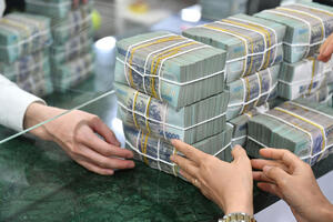 Tín dụng tăng trưởng mạnh quý cuối năm 2023 khiến giá trị nợ xấu trên tổng tín dụng giảm