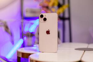 5 dòng iPhone cũ đáng mua nhất tháng 3, giá giảm mạnh, có mẫu hơn 6 triệu đồng