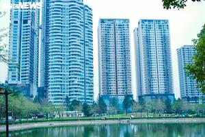 Tranh thủ giá chung cư tăng cao, chủ nhà đua nhau hét giá