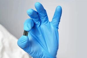 Sáng chế mới: Trung Quốc ra mắt chip AI tiết kiệm năng lượng vượt trội
